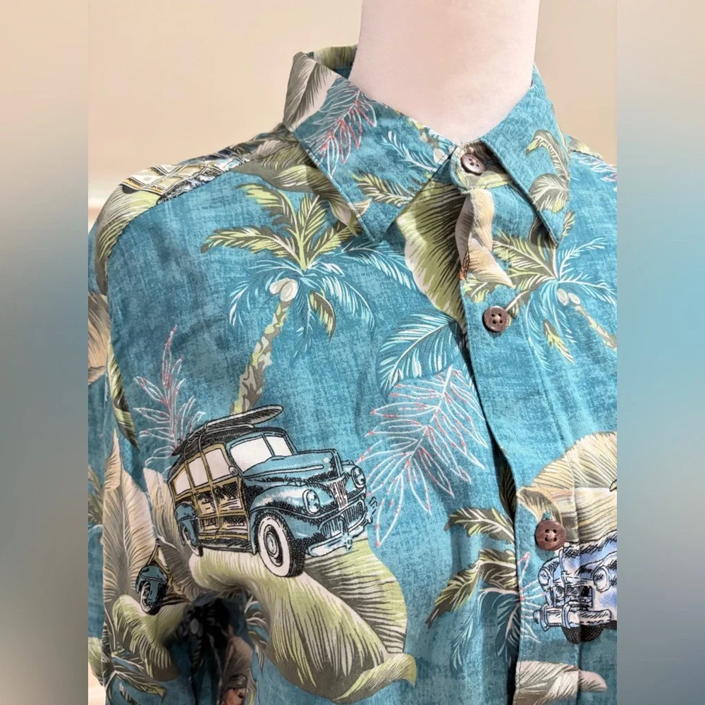 Campia Hawaiian Shirt - Picture 2 of 6